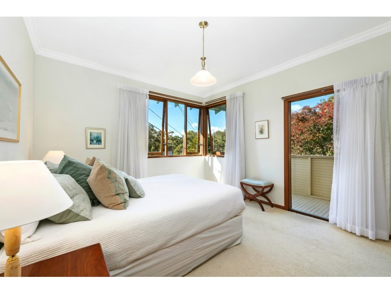 19 Whitehaven Street, St Ives NSW 2075
