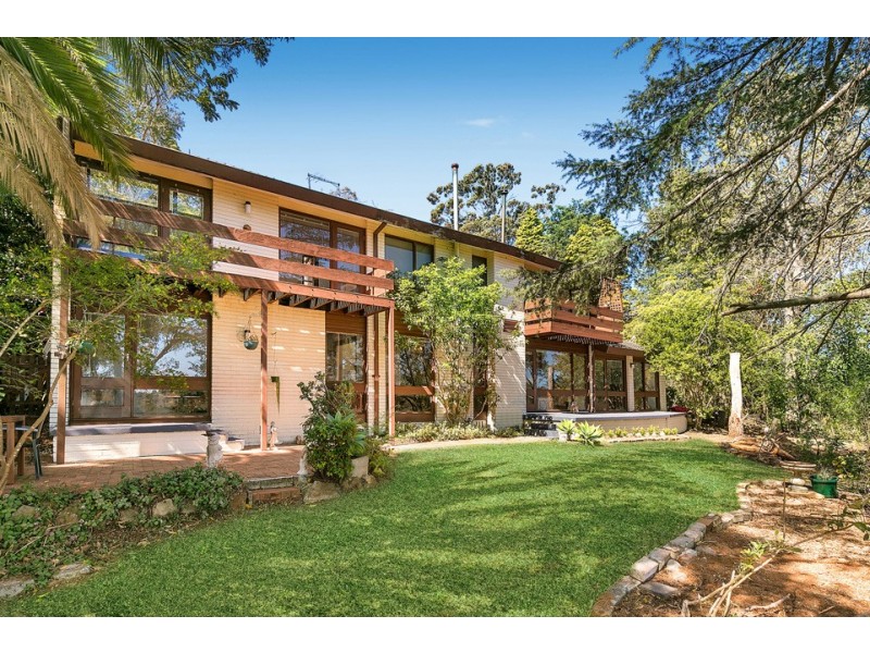 16 Robina Street, St Ives NSW 2075