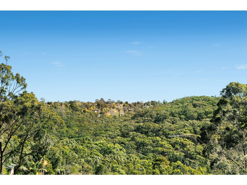 16 Robina Street, St Ives NSW 2075