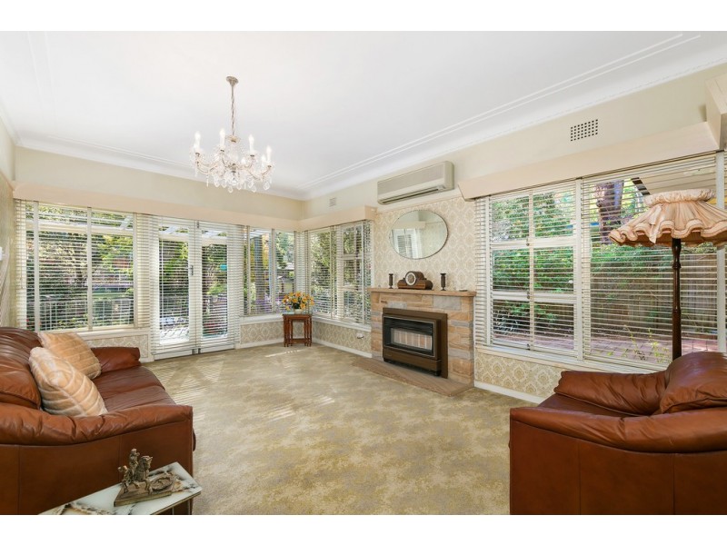 19 Wambool Street, Turramurra NSW 2074