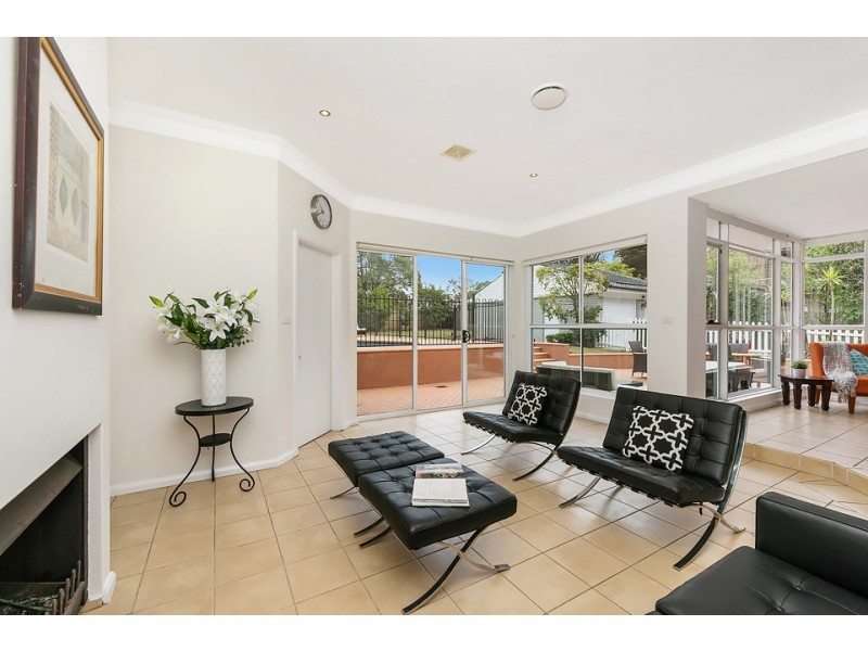 16 Athena Avenue, St Ives NSW 2075