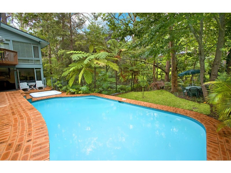 17 CASSANDRA AVENUE, St Ives NSW 2075