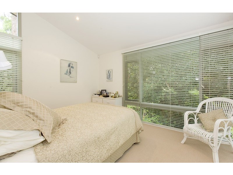 17 CASSANDRA AVENUE, St Ives NSW 2075