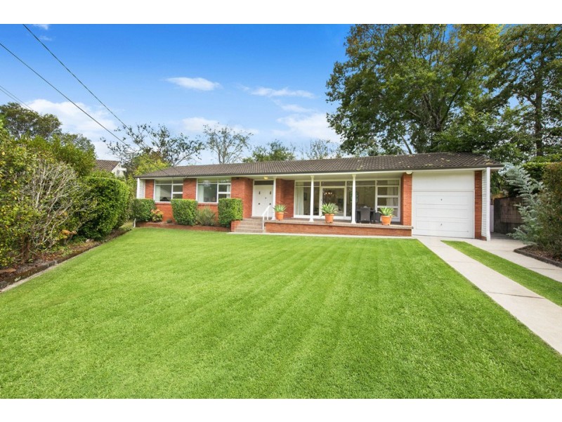 15 Cranford Avenue, St Ives NSW 2075