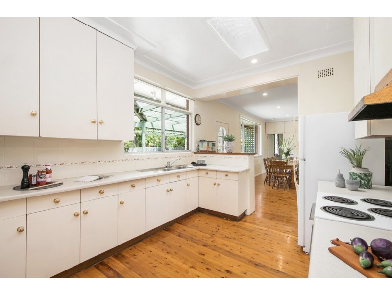 15 Cranford Avenue, St Ives NSW 2075