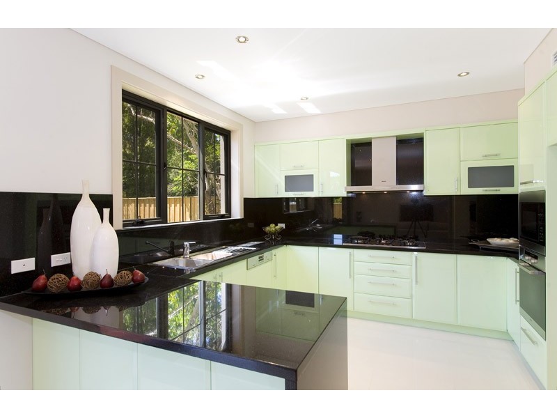 37 WOODBURY ROAD, St Ives NSW 2075