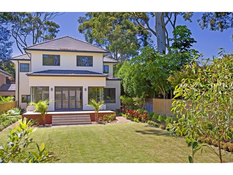 37 WOODBURY ROAD, St Ives NSW 2075