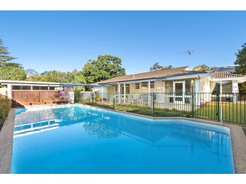 4 Aronia Avenue, St Ives NSW 2075