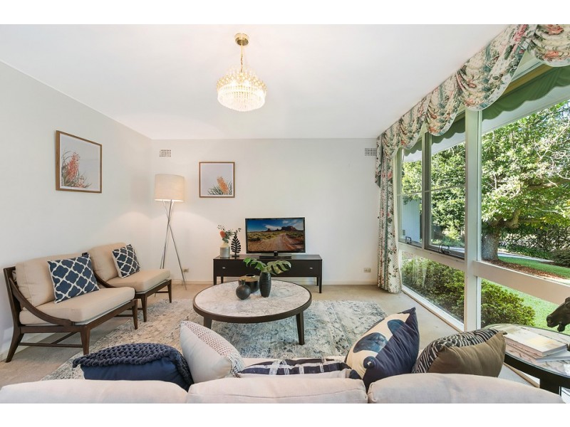 4 Aronia Avenue, St Ives NSW 2075