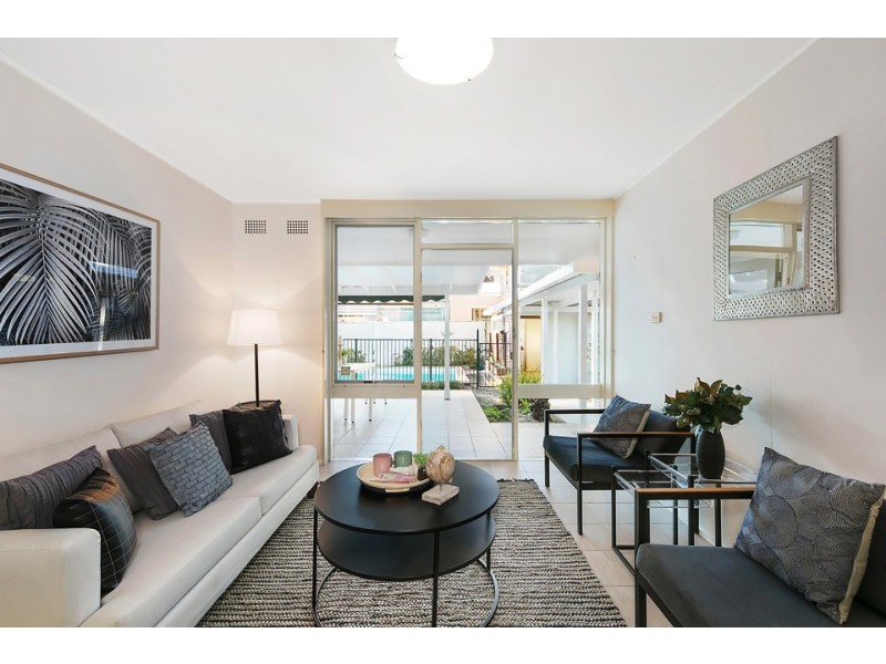 4 Aronia Avenue, St Ives NSW 2075