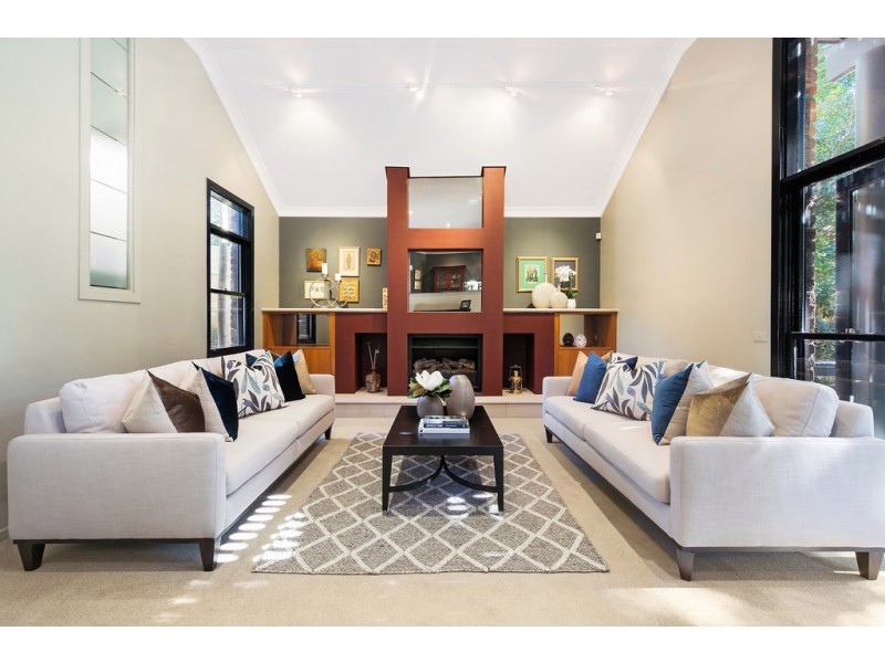 11 Romney Road, St Ives NSW 2075