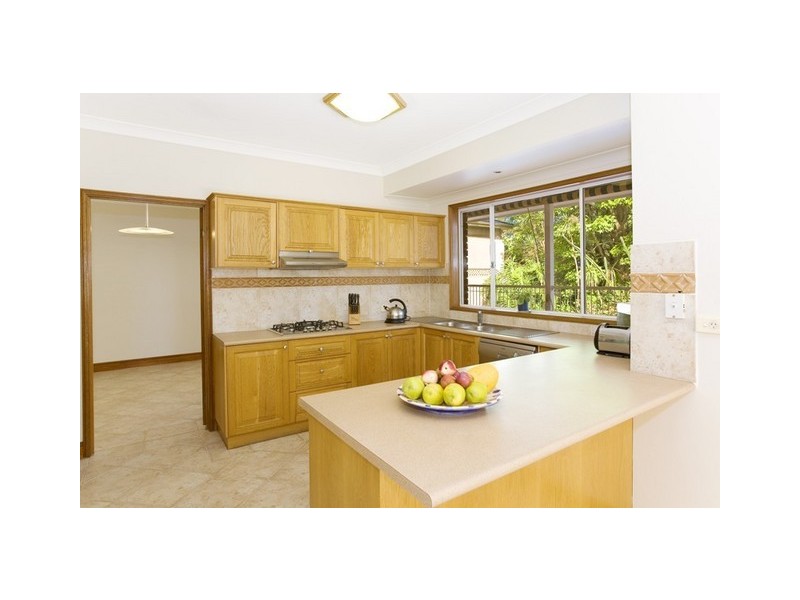 6B WARRIMOO AVENUE, St Ives NSW 2075