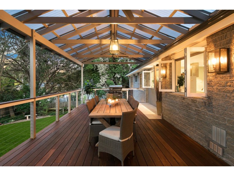 16 Carissa Avenue, St Ives NSW 2075