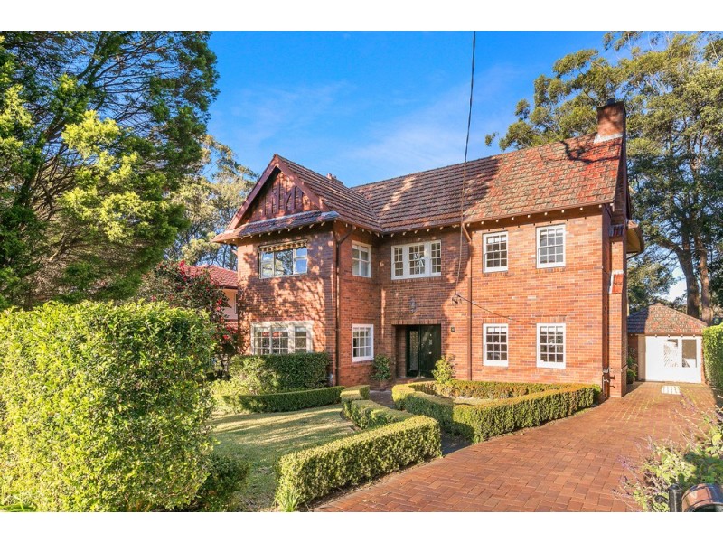 9 Linden Ave, Pymble NSW 2073