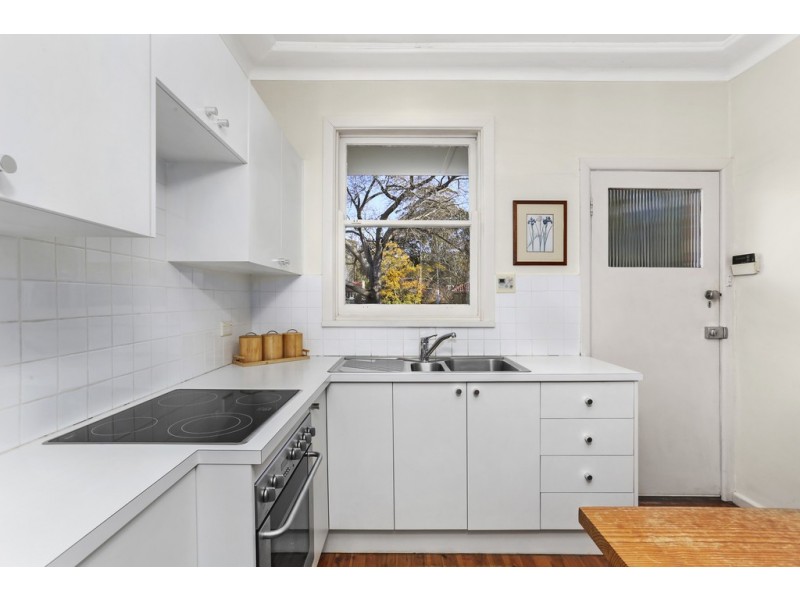 3 Putarri Avenue, St Ives NSW 2075