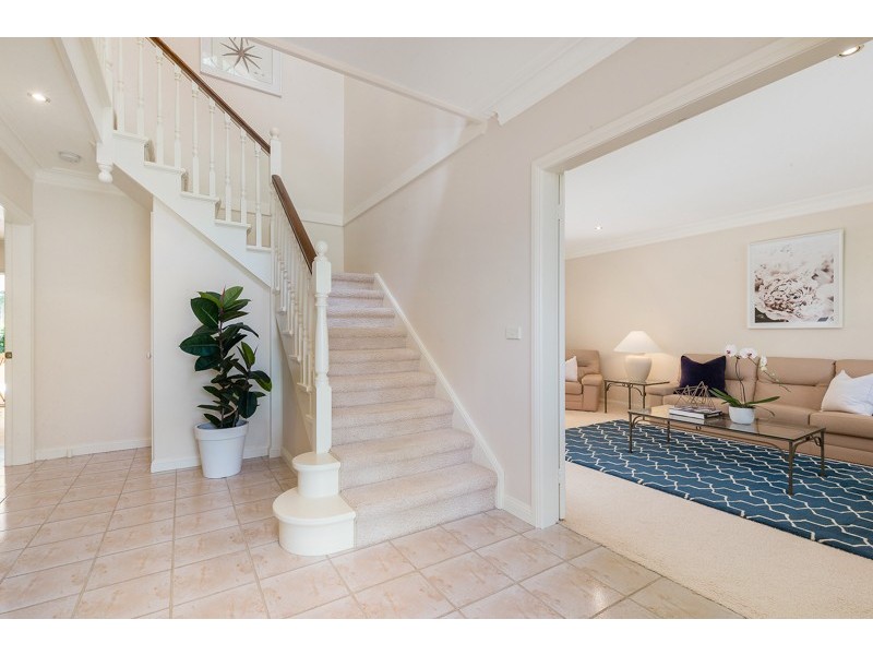 29 Woodbury Road, St Ives NSW 2075