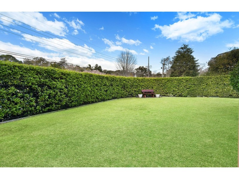 1 Sabina Place, St Ives NSW 2075