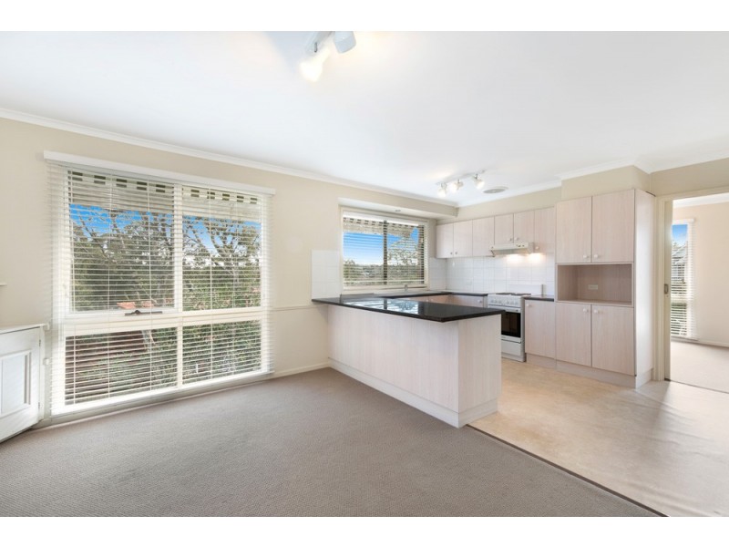 27 Greenhill Crescent, St Ives NSW 2075