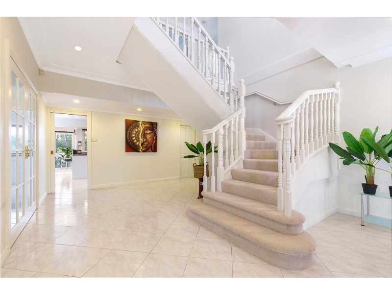 42 Alvona Avenue, St Ives NSW 2075