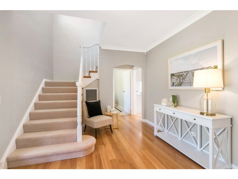 25 Brallas Avenue, St Ives NSW 2075