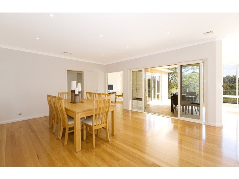 14 WARRIMOO AVENUE, St Ives NSW 2075