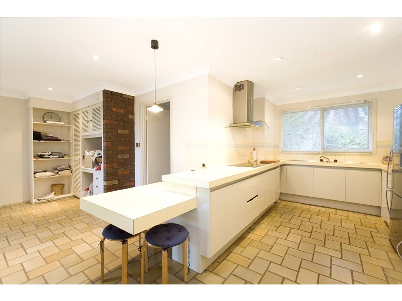 18 KITCHENER STREET, St Ives NSW 2075