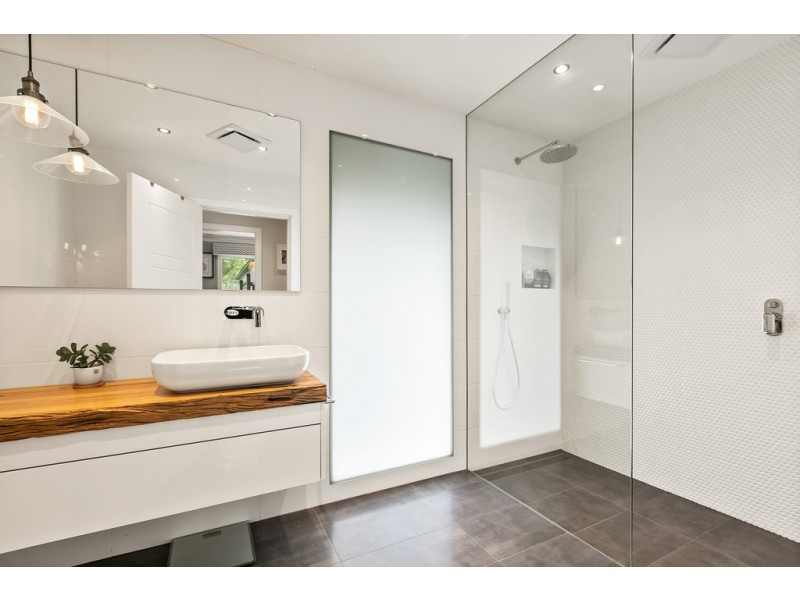 14 Cooper Cr, Wahroonga NSW 2076