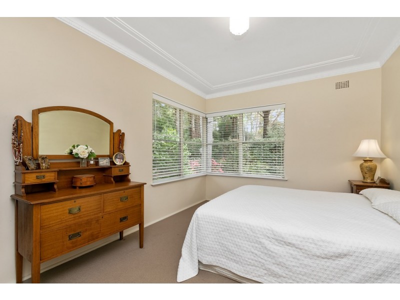 6 Pindari Ave, St Ives NSW 2075