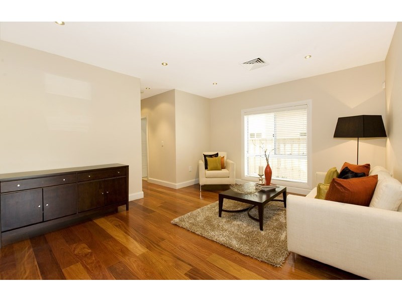 18 and 18A KANOONA AVENUE, St Ives NSW 2075