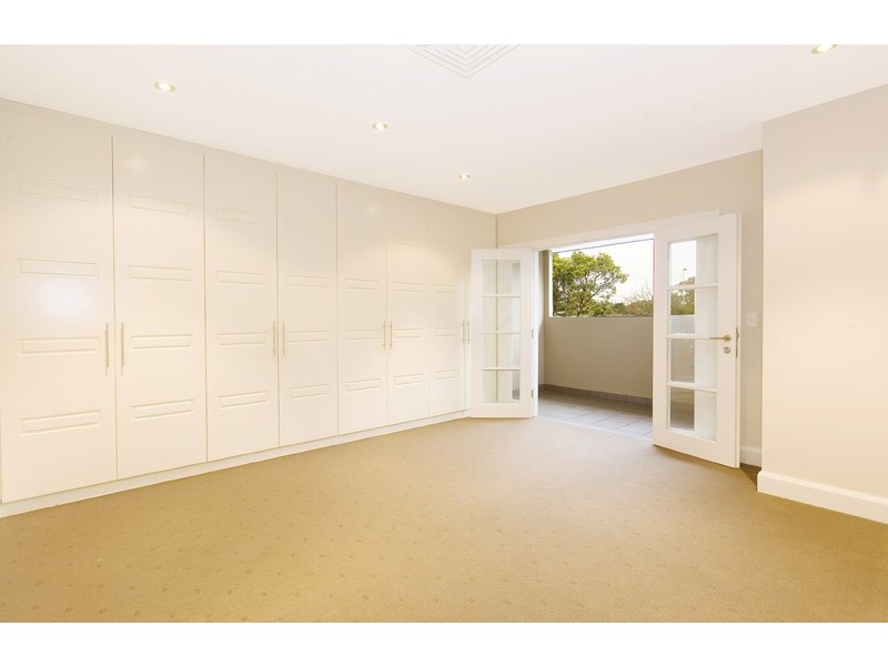 18 and 18A KANOONA AVENUE, St Ives NSW 2075