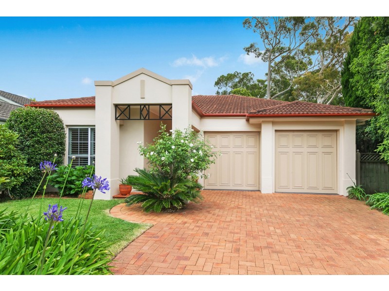 1 Hillcrest Drive, St Ives NSW 2075