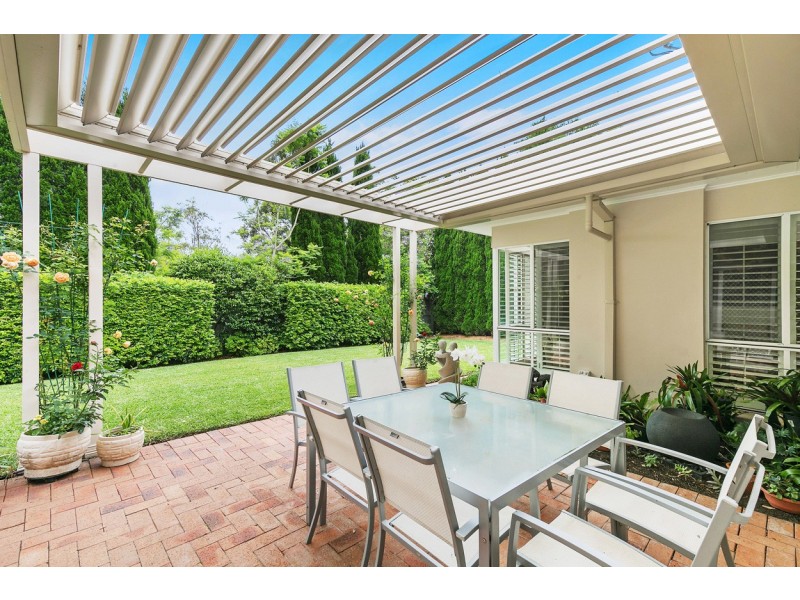 1 Hillcrest Drive, St Ives NSW 2075