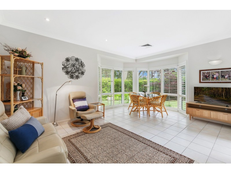 1 Hillcrest Drive, St Ives NSW 2075