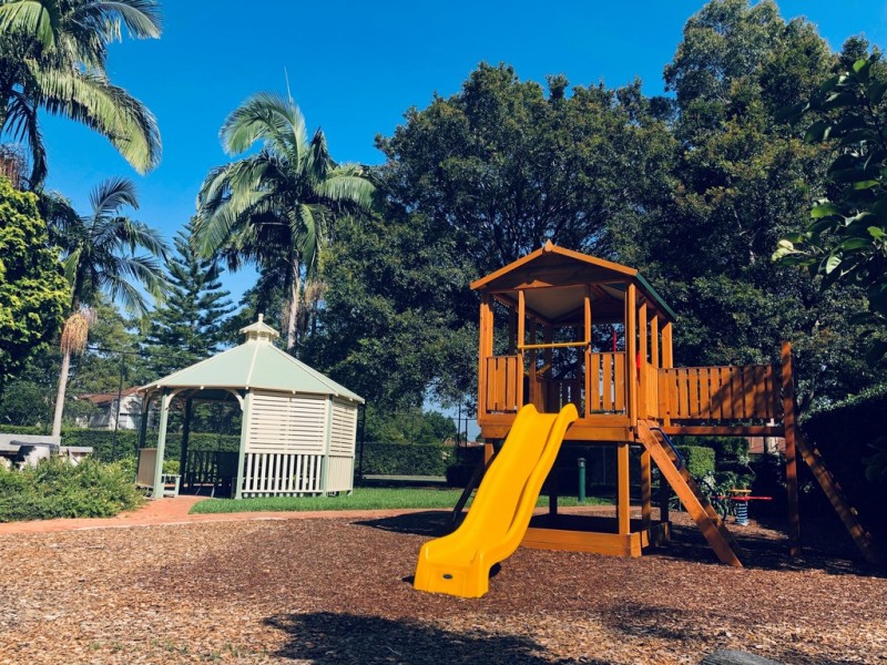 1 Hillcrest Drive, St Ives NSW 2075