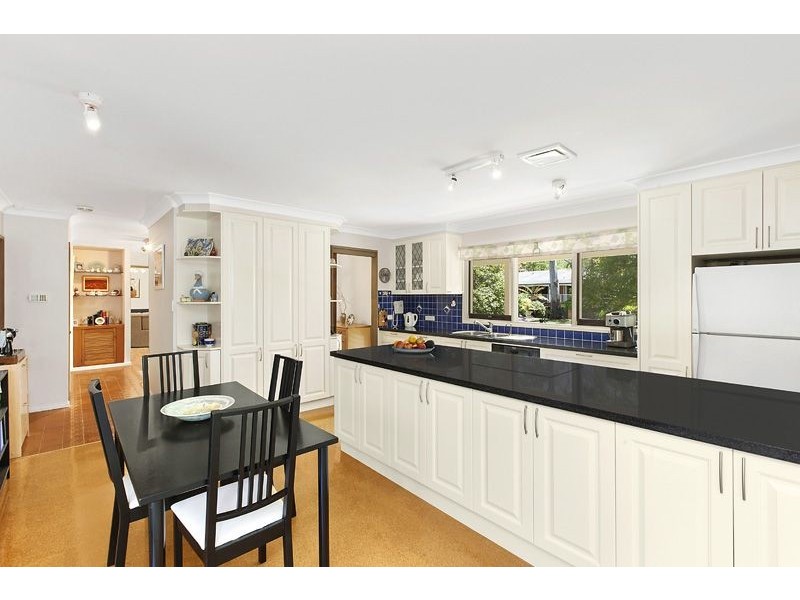 4 College Crescent, St Ives NSW 2075