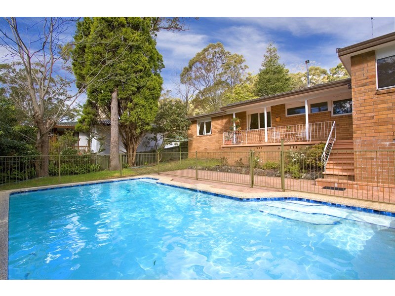 11 MELALEUCA DRIVE, St Ives NSW 2075