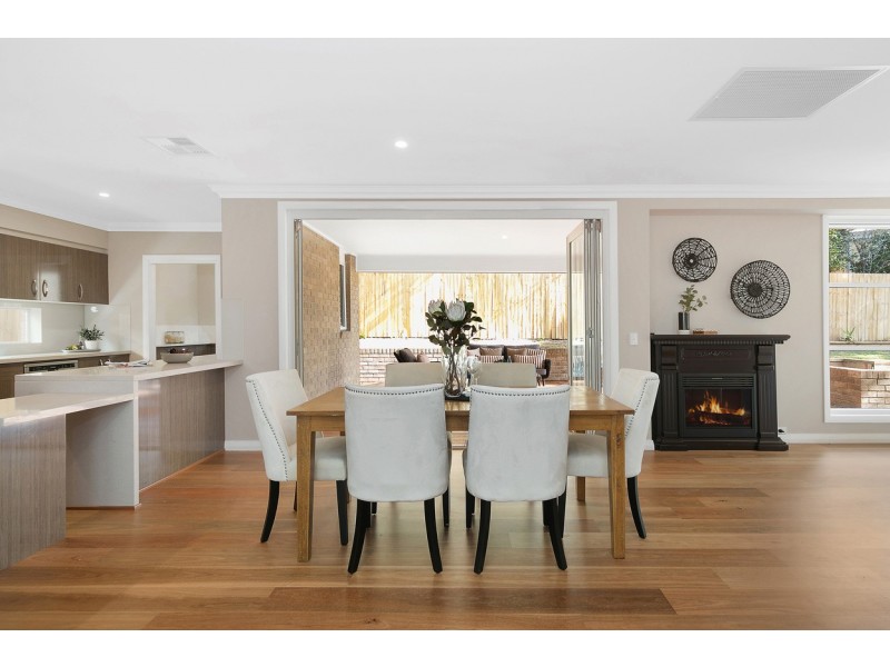 24 Mungarra Avenue, St Ives NSW 2075