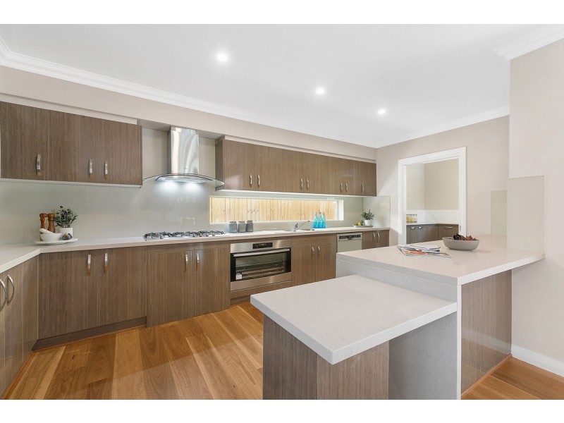 24 Mungarra Avenue, St Ives NSW 2075