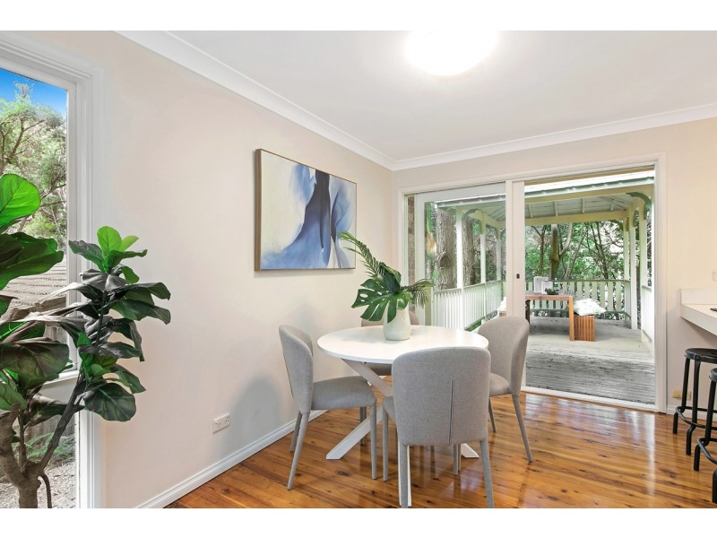 15 Pembroke Avenue, Turramurra NSW 2074