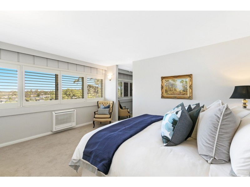 53 Hunter Ave, St Ives NSW 2075