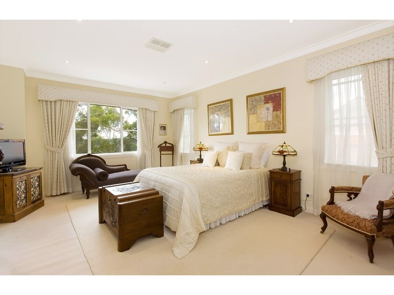 50 TOROKINA AVENUE, St Ives NSW 2075