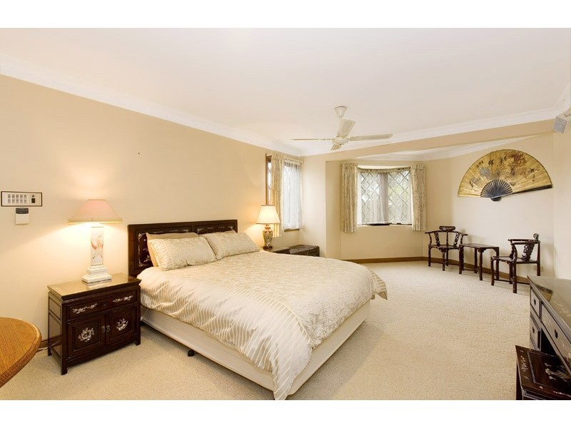 68 TIMBARRA ROAD, St Ives NSW 2075