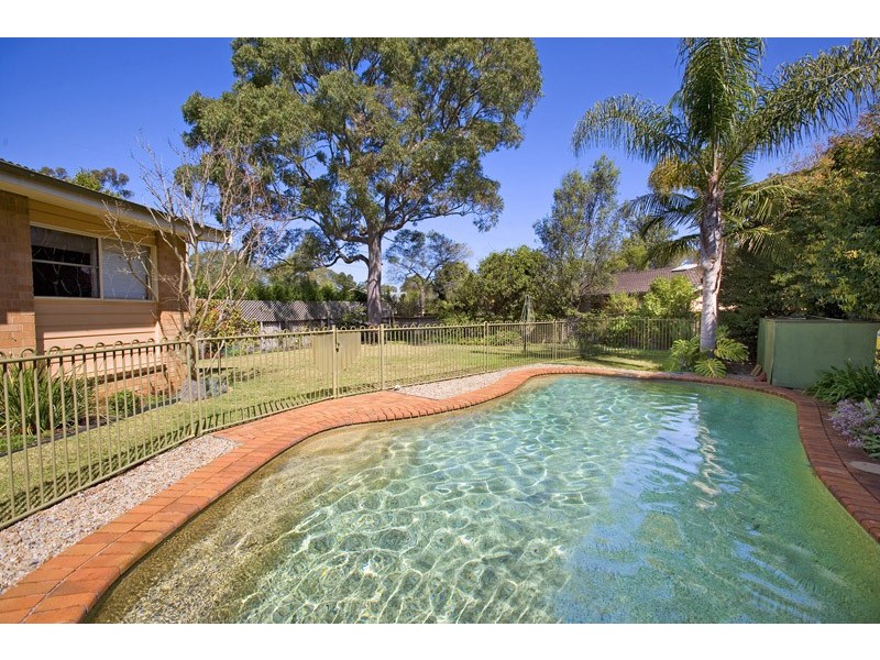 244 WARRIMOO AVENUE, St Ives NSW 2075