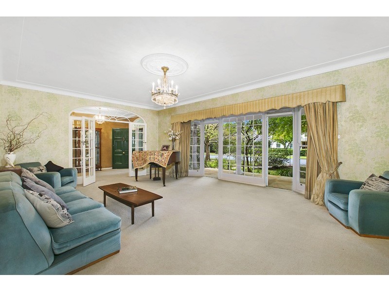 19 Torokina Avenue, St Ives NSW 2075