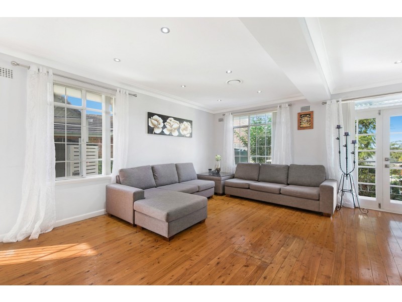 2 Waterhouse Avenue, St Ives NSW 2075