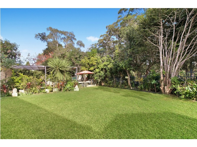 2 Waterhouse Avenue, St Ives NSW 2075