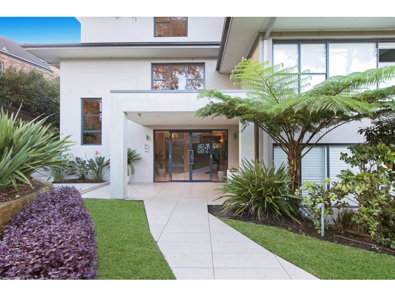 1/10 Shinfield Avenue, St Ives NSW 2075