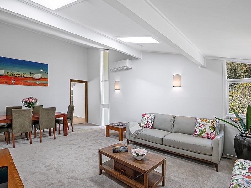 27 Marlborough Place, St Ives NSW 2075