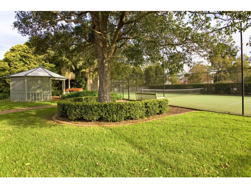 30 Hillcrest Drive, St Ives NSW 2075