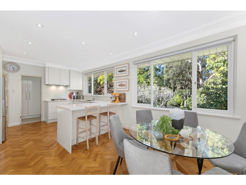 12 Lynbara Avenue, St Ives NSW 2075